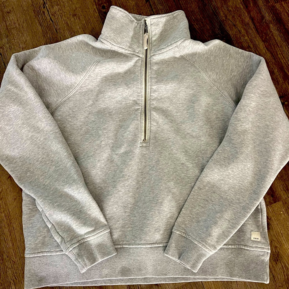 Vuori Women’s Restore Hall Zip. Light Heather Grey. Medium